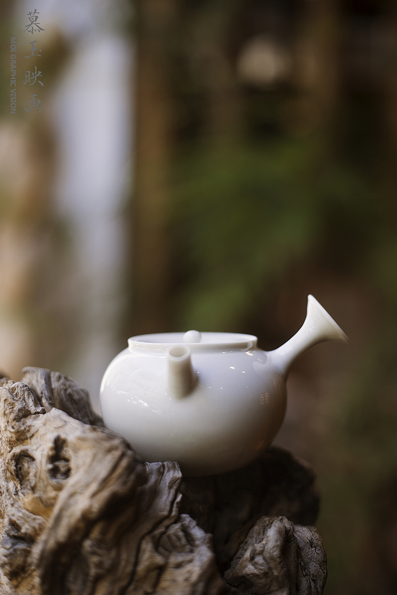 白瓷侧把壶摄影 - 原创作品 - 站酷(zcool)