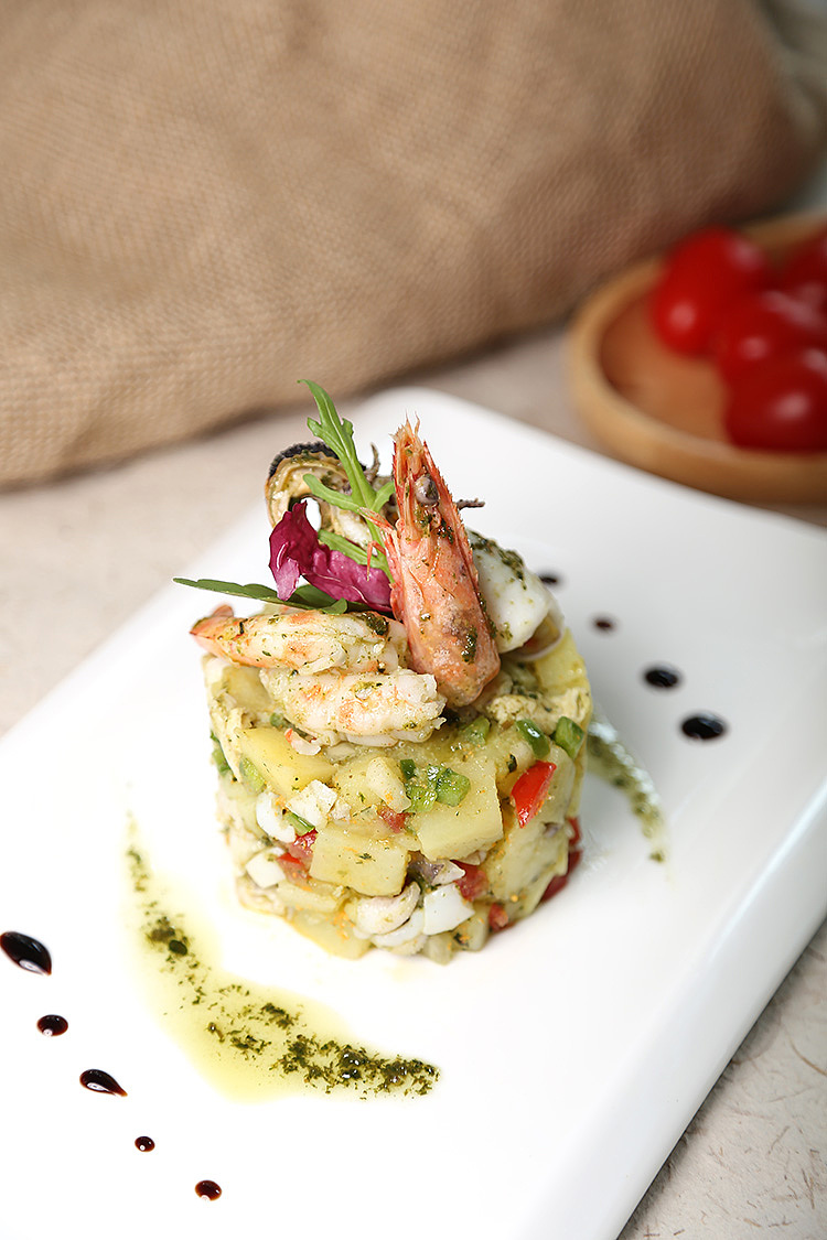 西餐菜谱大全汤菜(西餐菜谱大全汤菜图片)