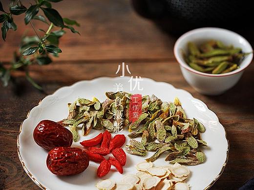 鐵皮石斛片（個(gè)人主頁-ZNDQ1Mjk0OTI=） - 產(chǎn)品攝影 - 站酷設(shè)計(jì)師小優(yōu)美食攝影原創(chuàng)素材 - 站酷ZCOOL