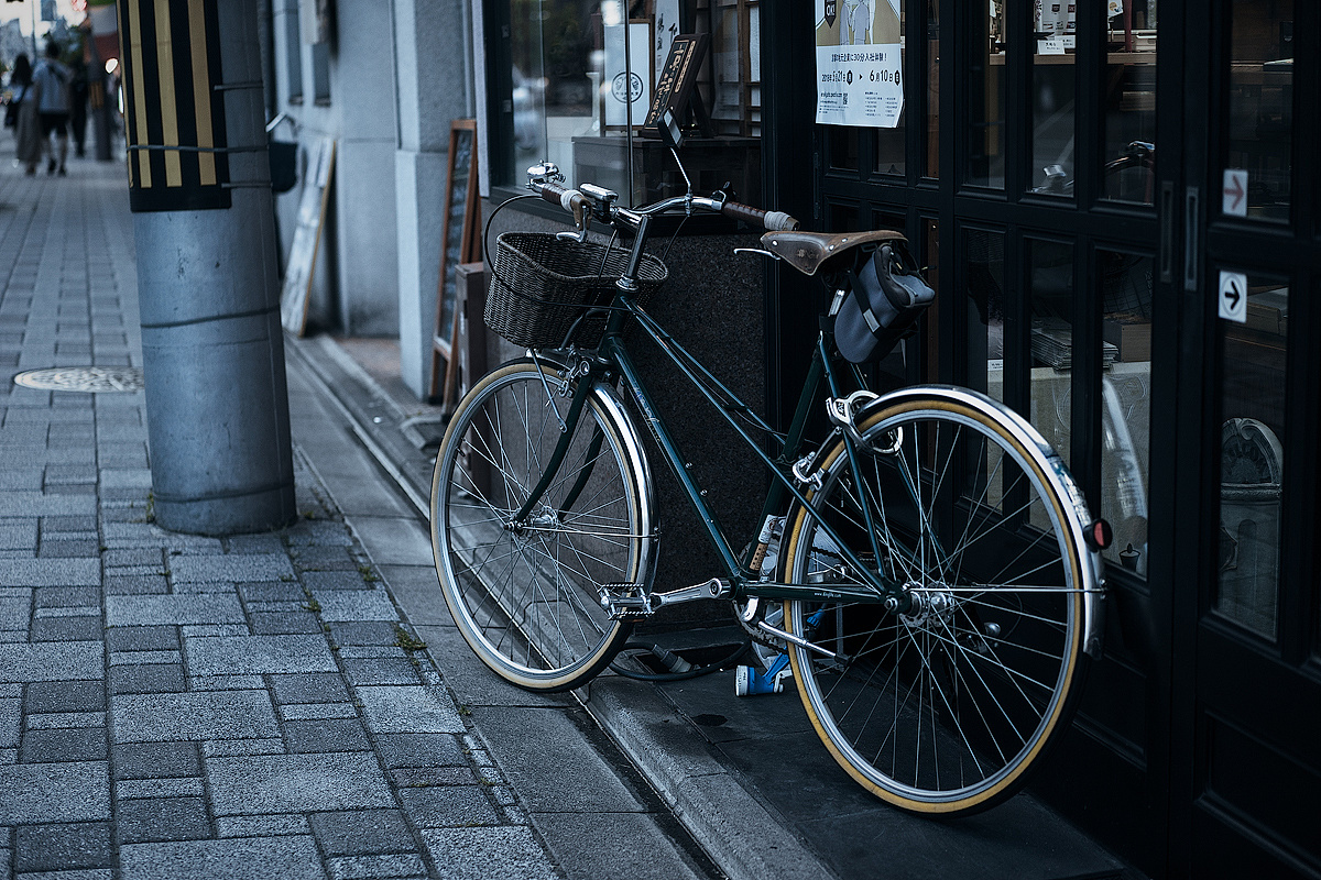 日本街道上单车