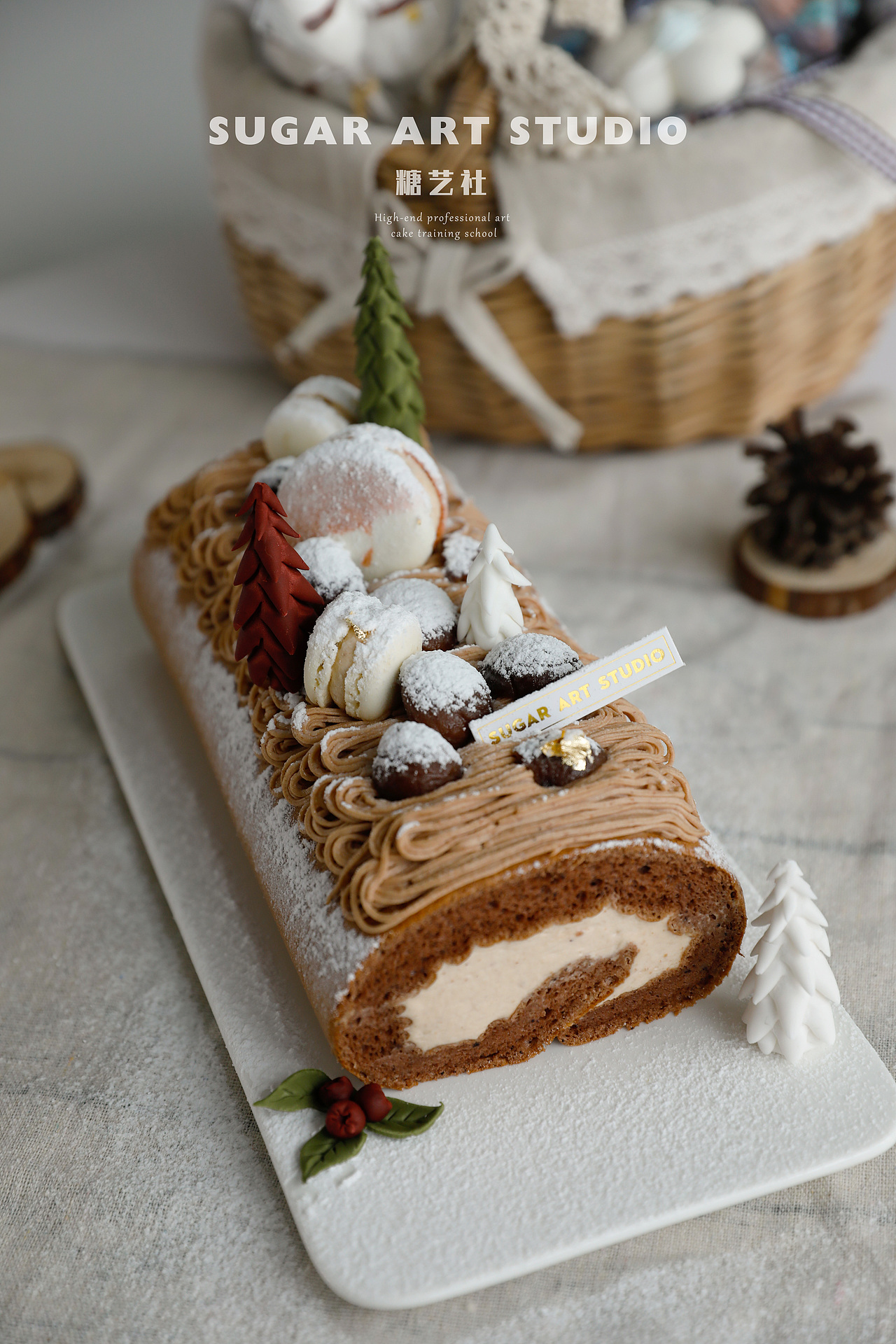 冬日限定美食-栗子蛋糕卷