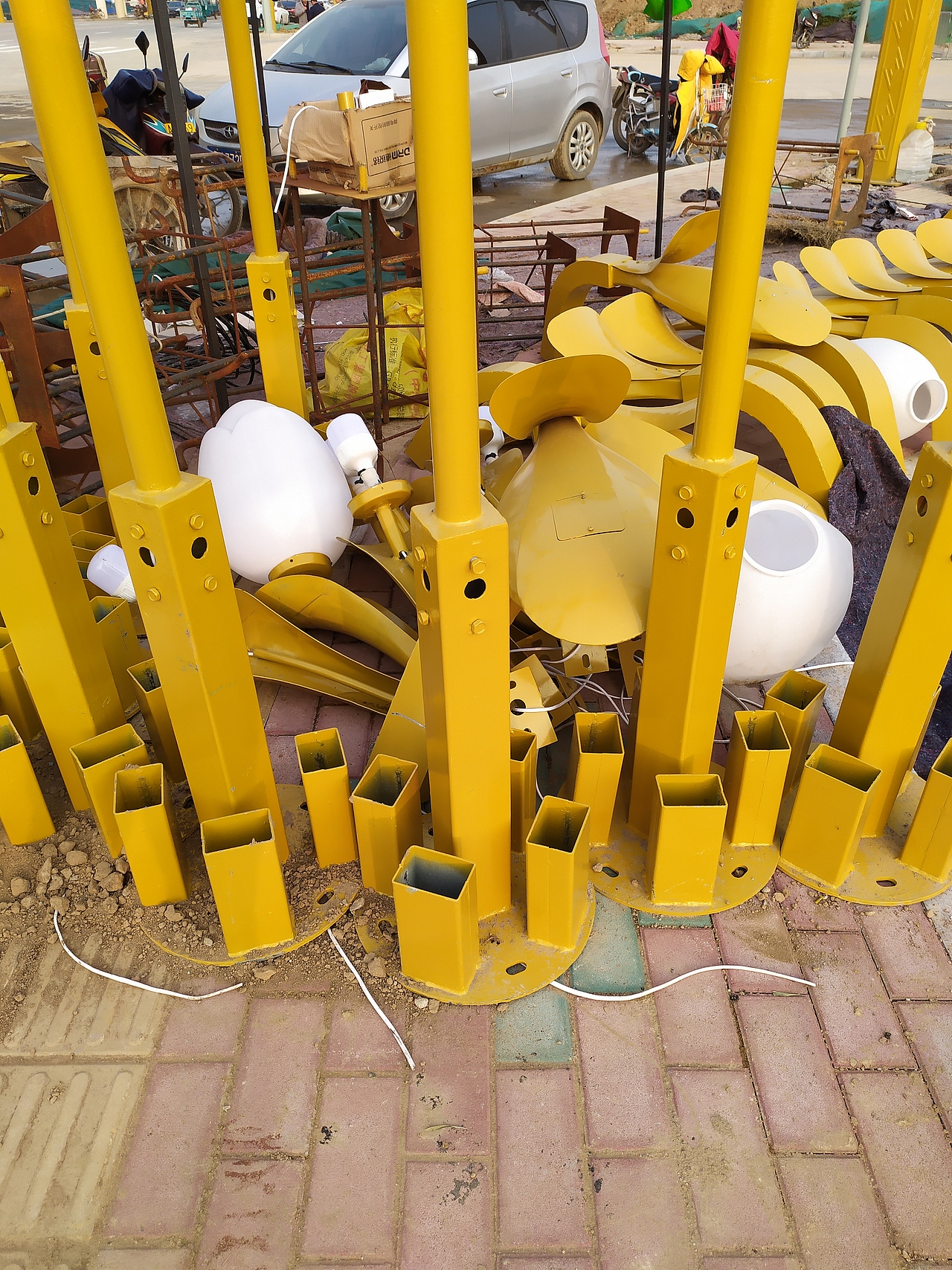 世博光电大型组合灯,异形景观灯,道路组合灯生产安装