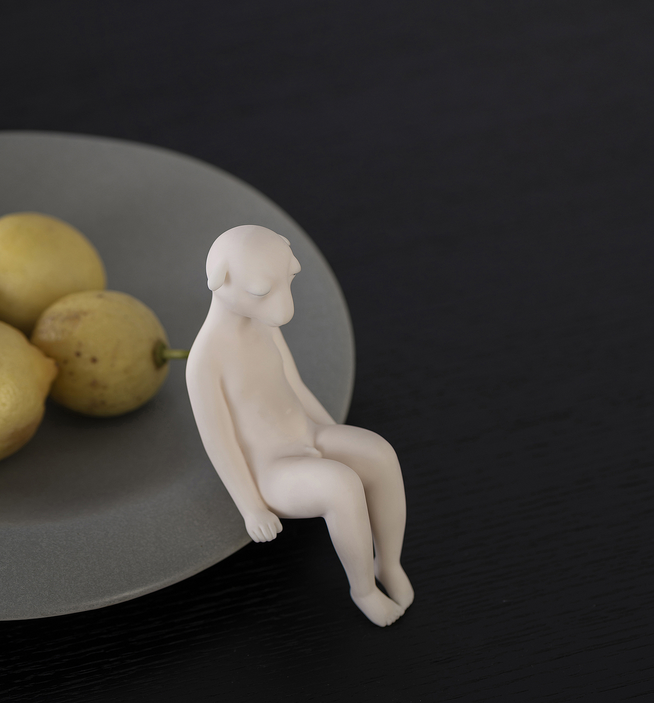 秾纤合度,一个用以形容身材适宜的成语,沿用至空间设计,则是意图贴近使用者需求的合理设计,是多一分太重、少一分太轻 的”刚刚好”美学。