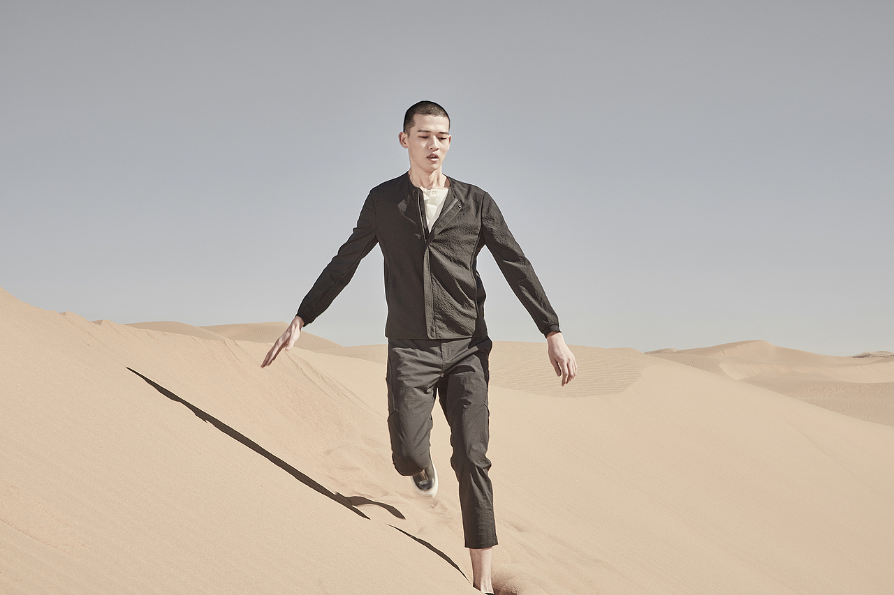 沙漠服装片修图（图ZMTc3ODk0ODAw） - 修图/后期 - 站酷设计师摄影师刘杨原创素材 - 站酷ZCOOL