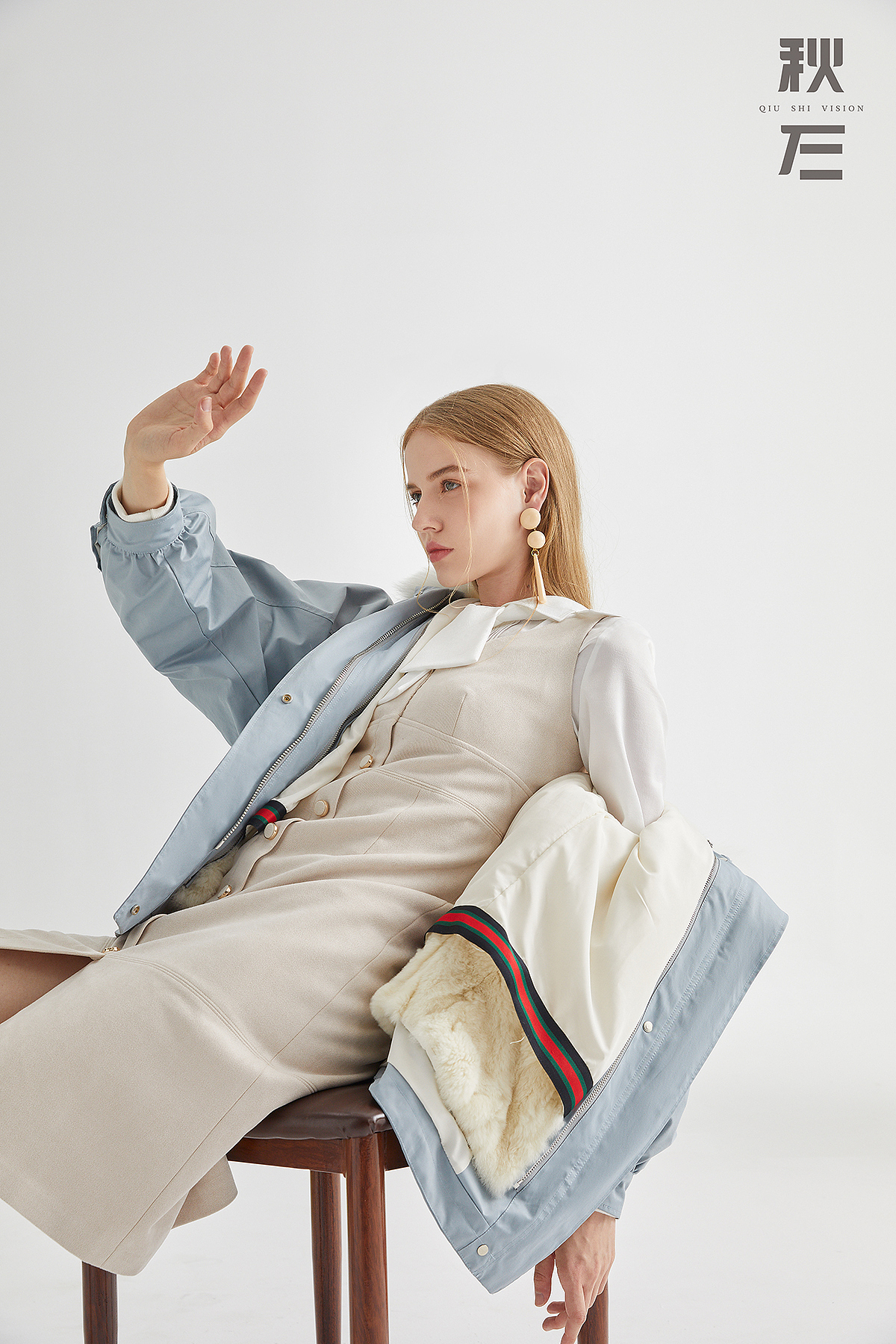 ONE MORE女装拍摄羽绒服拍照棚内拍摄派克服拍照