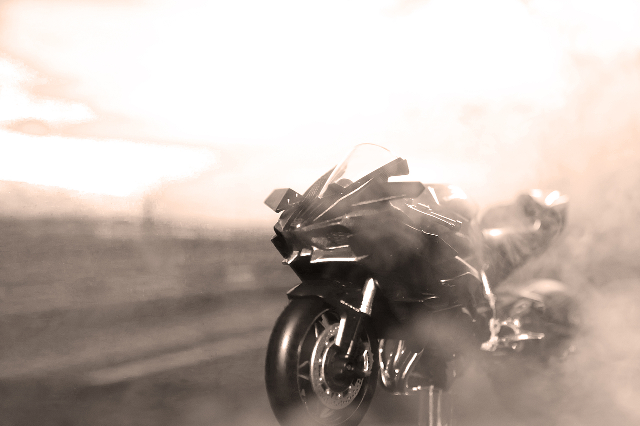 摩托车 模型 拍摄（图ZMjQwNDg1NzUy） - 产品摄影 - 站酷设计师Young_Drugs_青药原创素材 - 站酷ZCOOL