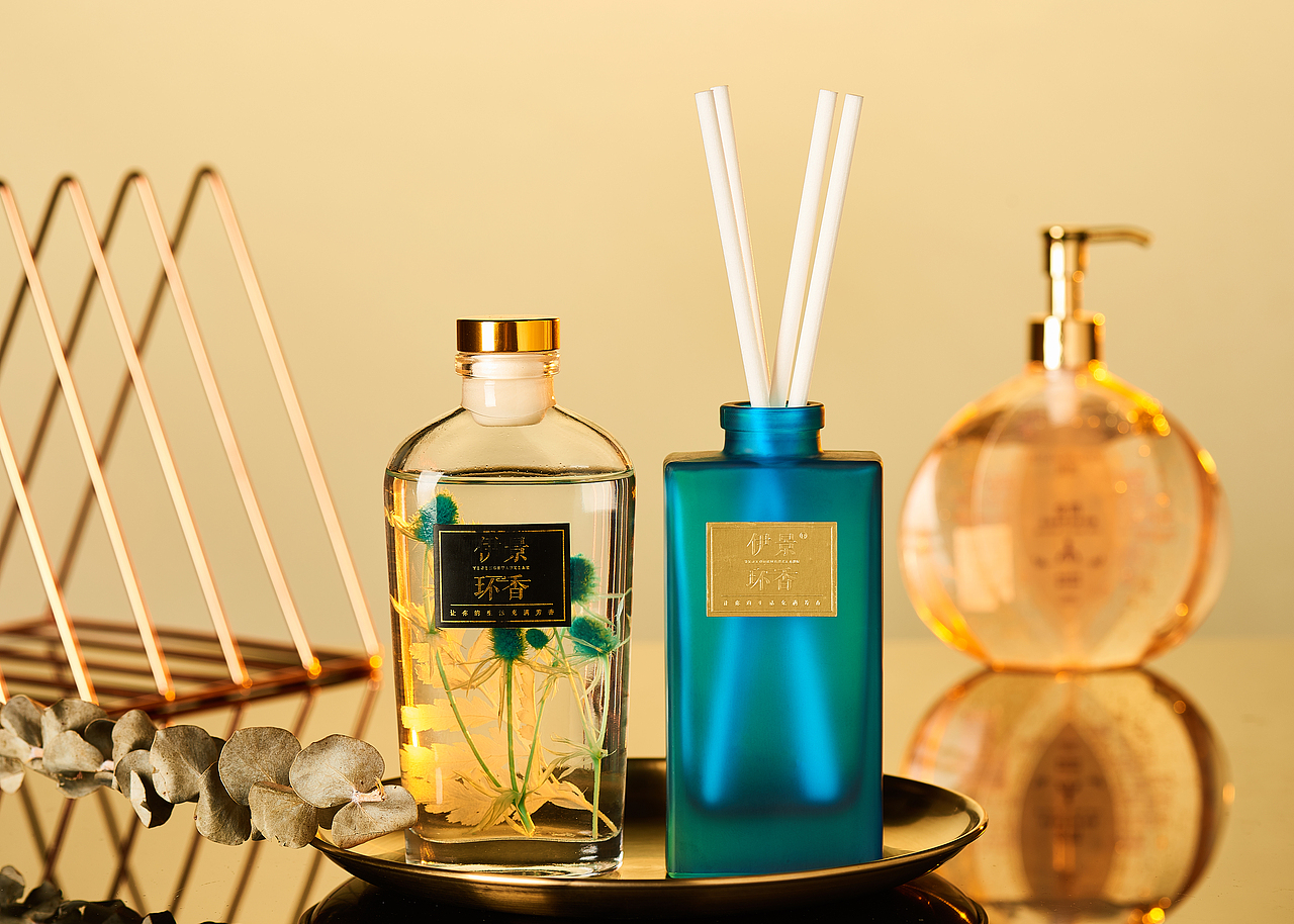 香薰精油拍摄（图ZMjMxOTM0MjIw） - 产品摄影 - 站酷设计师卡卡LIC原创素材 - 站酷ZCOOL