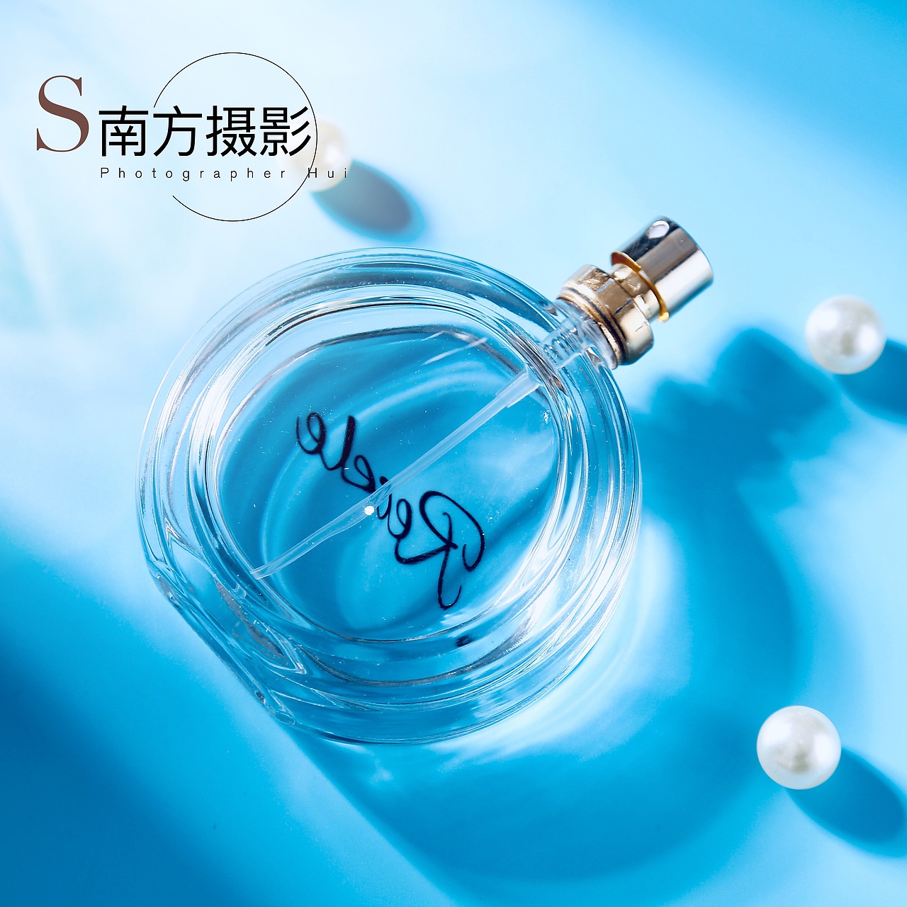 香水（图ZMTYxNDg3ODA0） - 产品摄影 - 站酷设计师NF灰猫原创素材 - 站酷ZCOOL