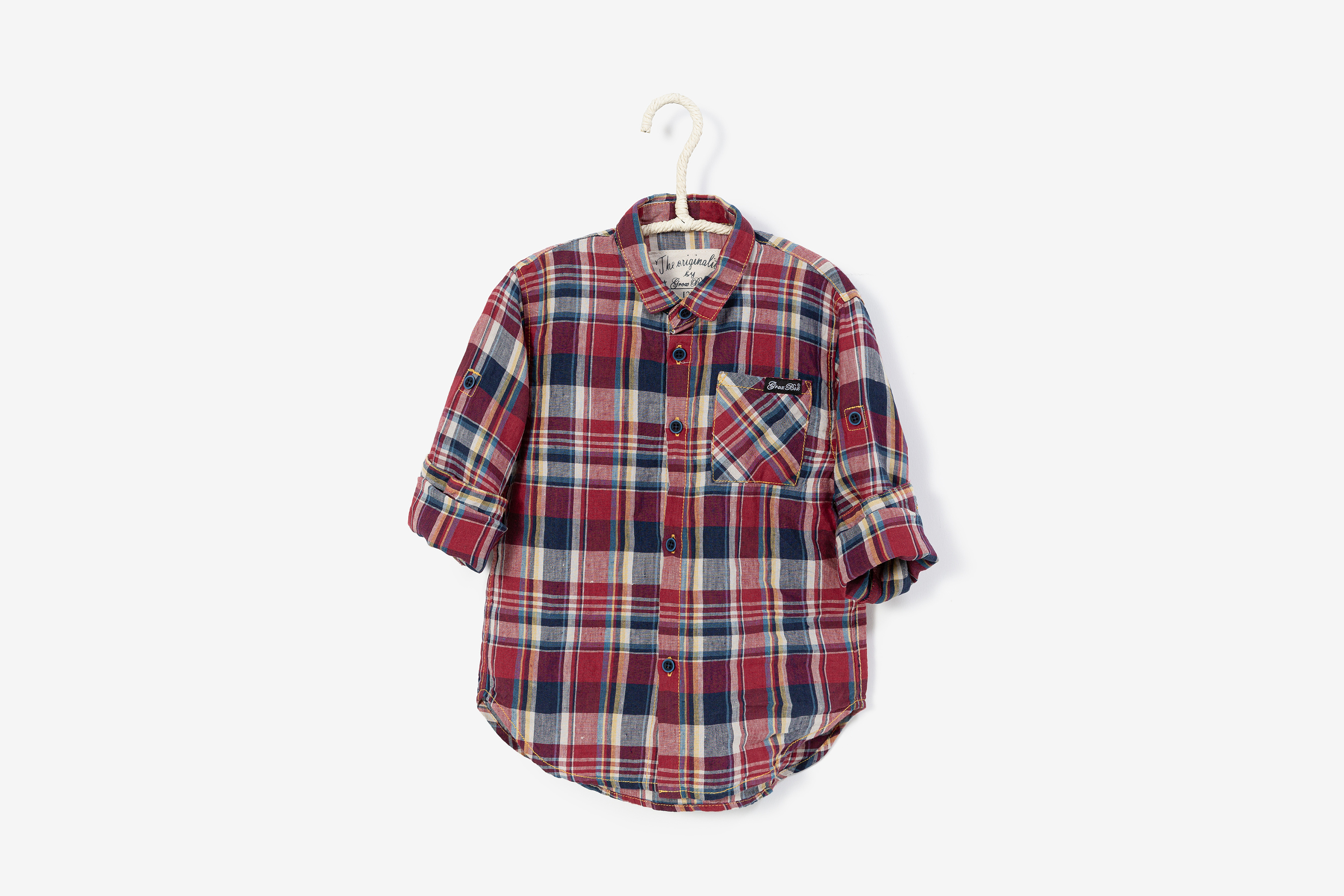 方格衬衫童装衣服服装白底静物产品拍摄图