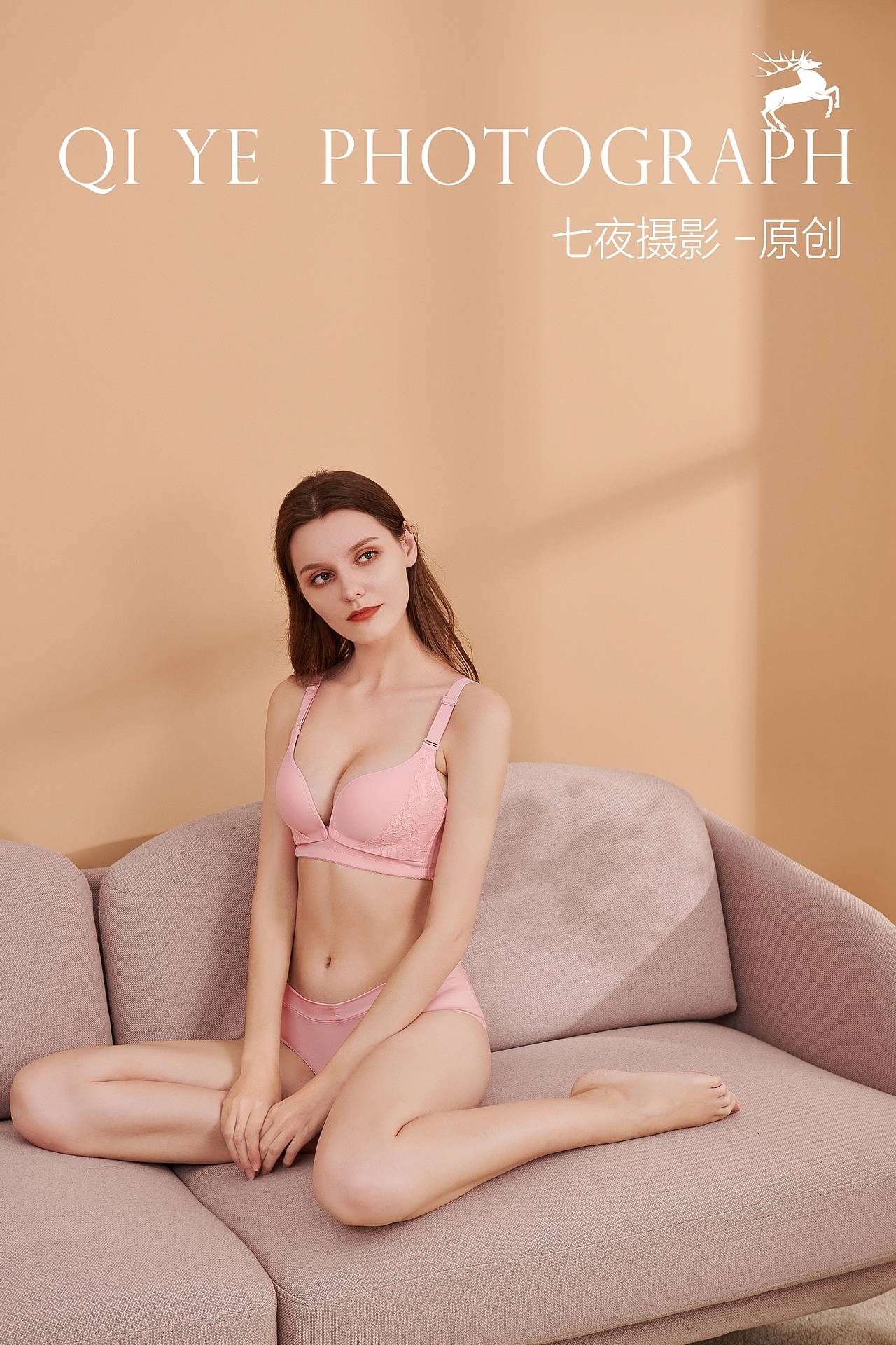 内衣外模拍摄（图ZMjMzMzU5MTA0） - 产品摄影 - 站酷设计师摄影师七夜原创素材 - 站酷ZCOOL