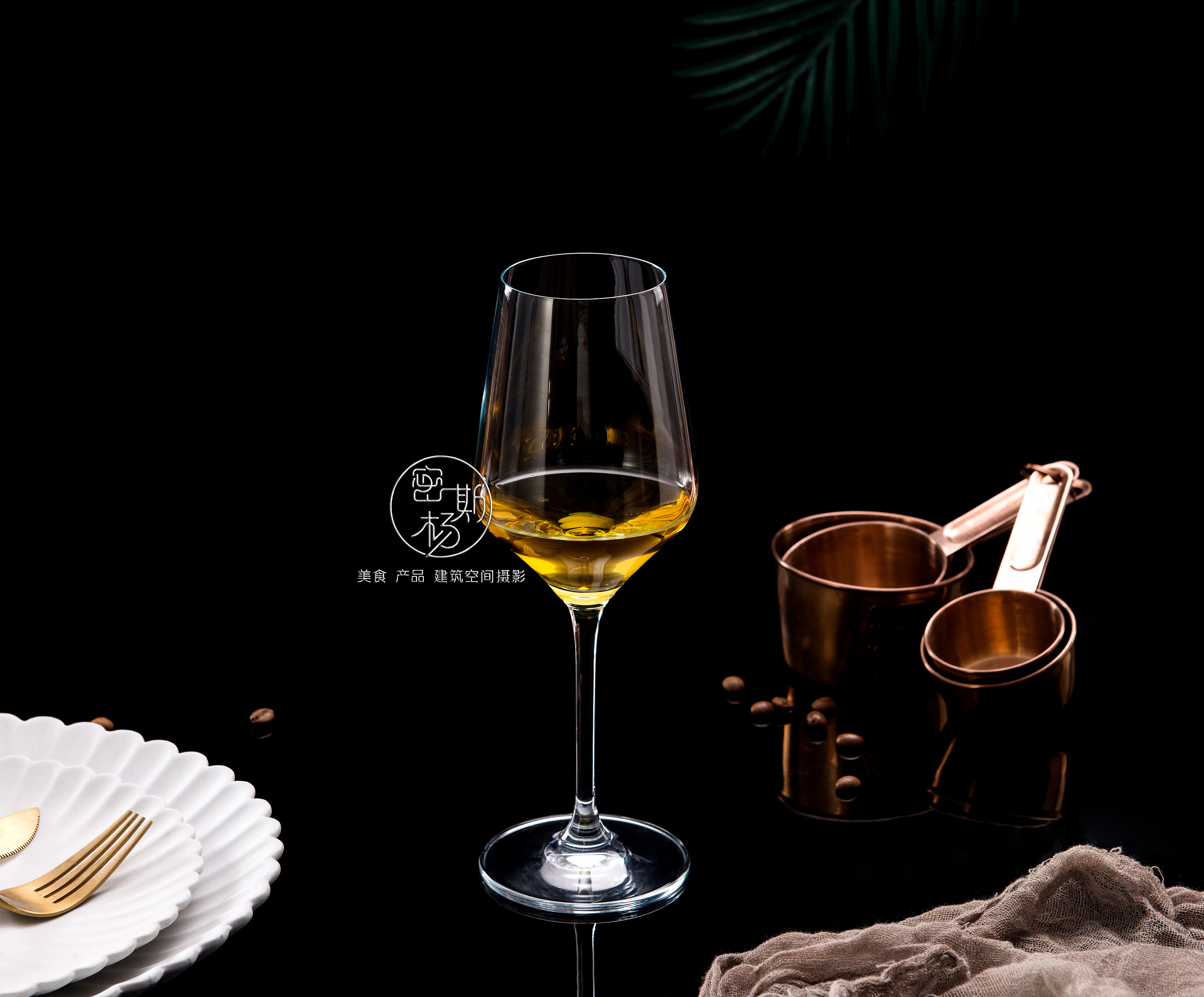 红酒杯 你的 我的 他的~~~就要这种感觉