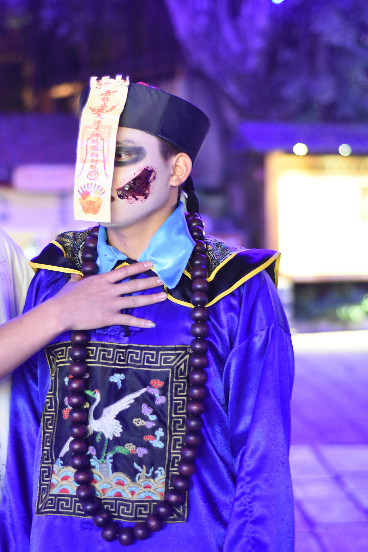 万圣节扫街扫人扫物（图ZMjMxMzYzNTA4） - 人文/纪实摄影 - 站酷设计师菲马摄影狸花猫原创素材 - 站酷ZCOOL