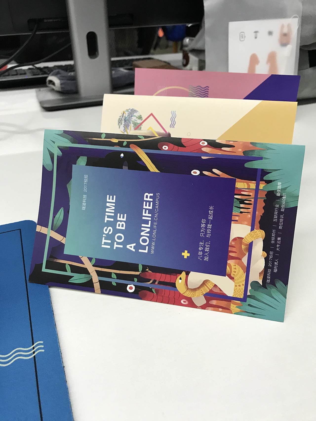 宣传手册（图ZNzA1NjQ1NDA=） - 书籍/画册 - 站酷设计师sdetour原创素材 - 站酷ZCOOL
