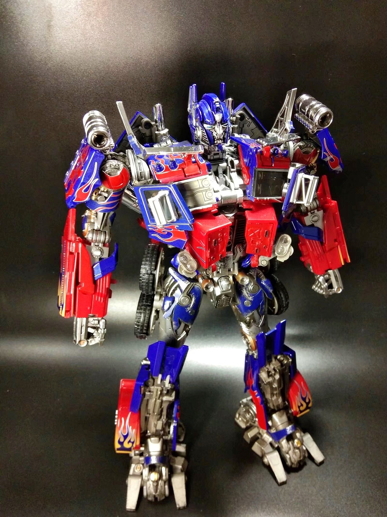 黑苹果mom04擎天柱|动漫|其他动漫|变形金刚爱好者_原创作品-站酷