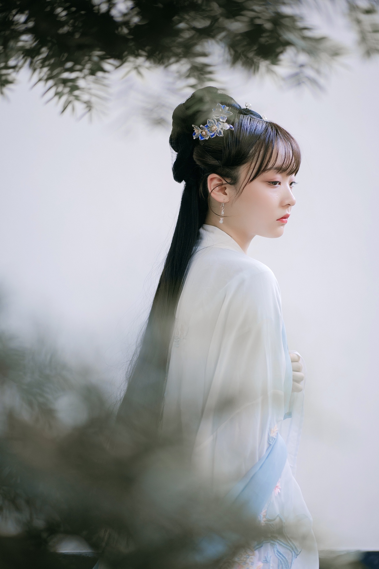 赋得自君之出矣