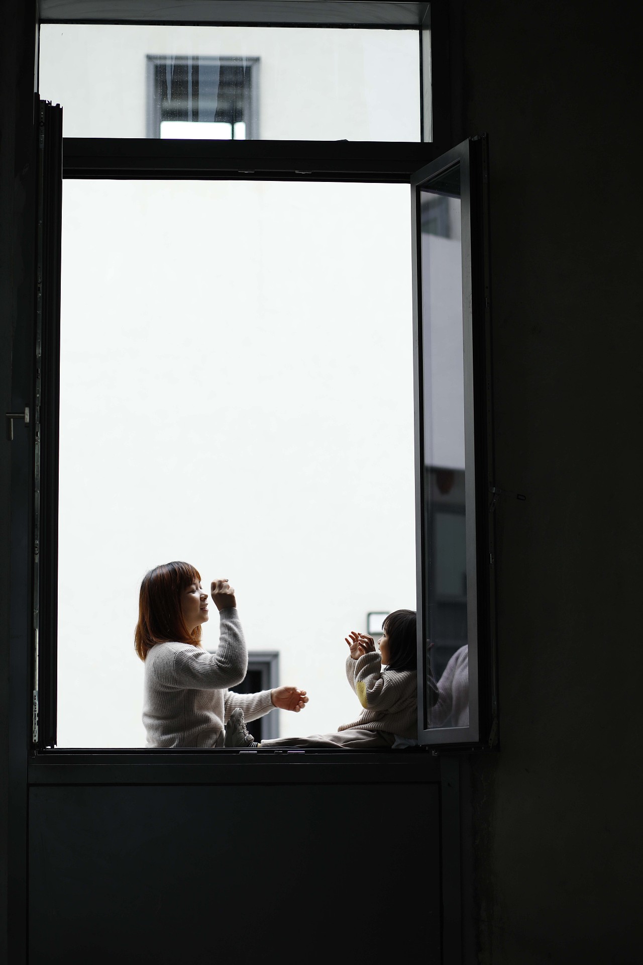 小新与大心，小女孩与大女孩（图ZMTQzNDU5Mzk2） - 人像摄影 - 站酷设计师治愈系摄影师宁夏原创素材 - 站酷ZCOOL