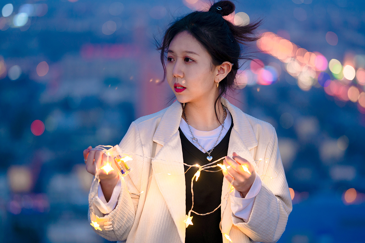 摄影人像天台夜空做个星星有棱有角闪闪发光