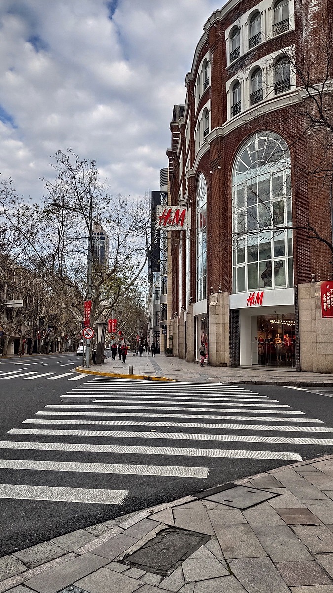 寂静的上海的街头