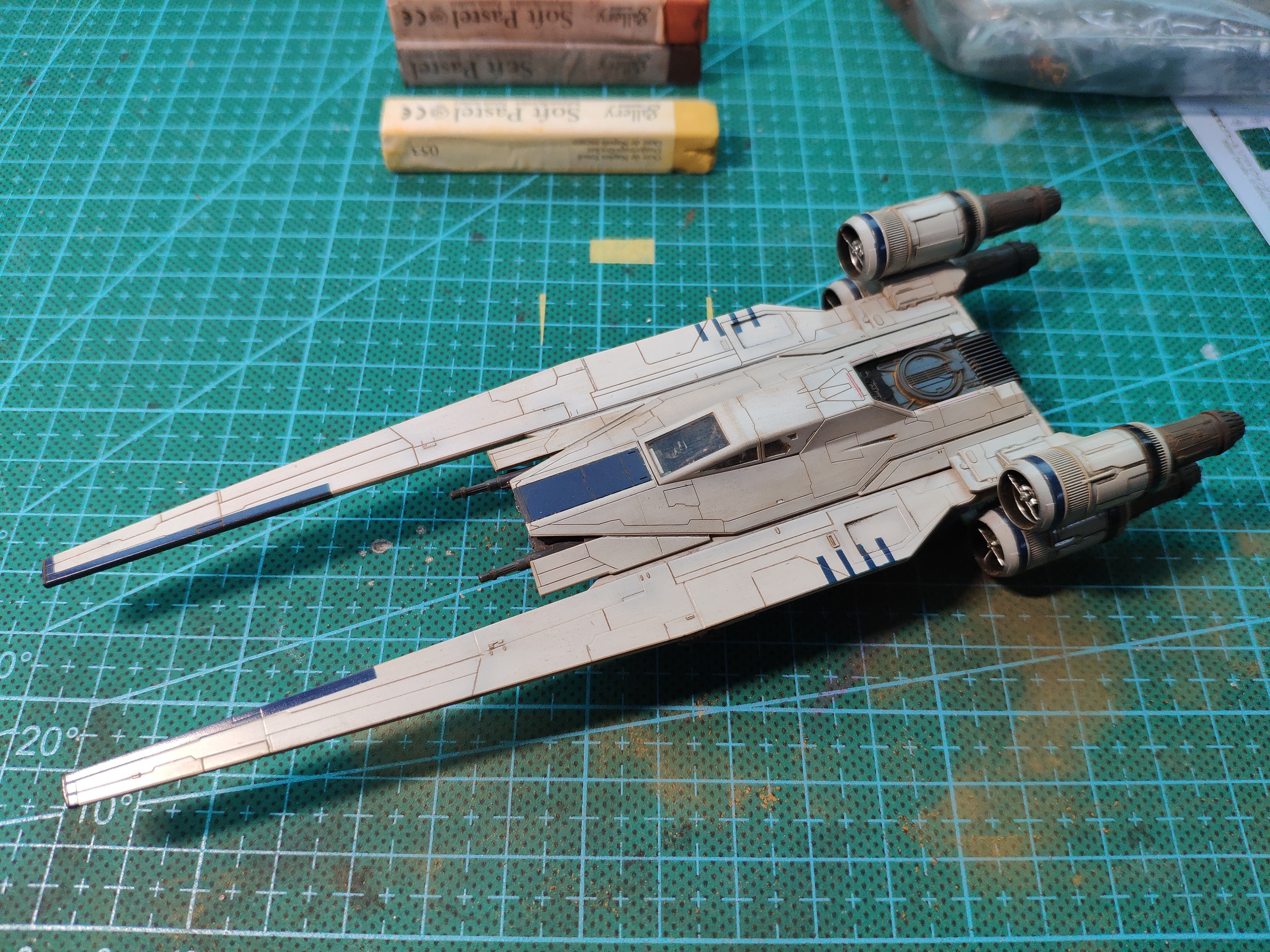 万代星球大战u翼战机套件制作