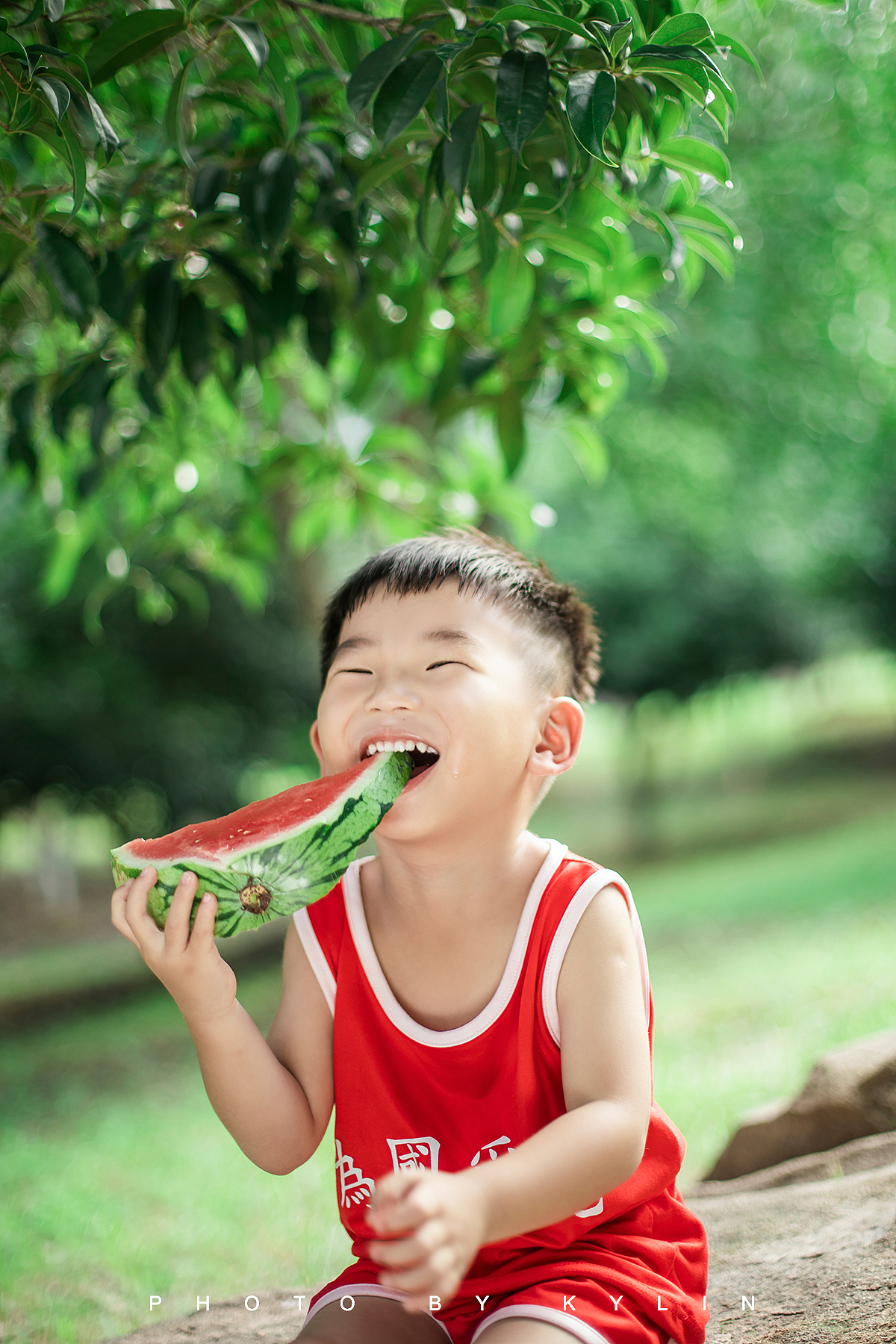 【儿童写真】和麻麻一起吃西瓜啦~