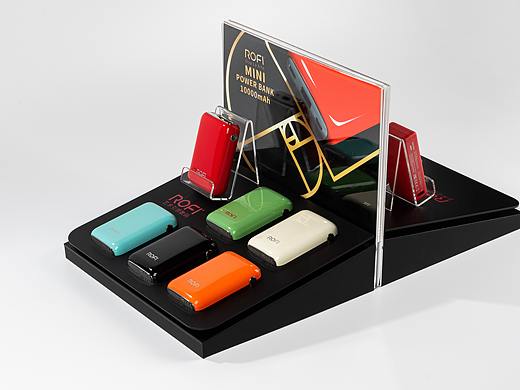 移動(dòng)電源（個(gè)人主頁(yè)-ZNTExOTk5NTY=） - 產(chǎn)品攝影 - 站酷設(shè)計(jì)師塔可夫司機(jī)原創(chuàng)素材 - 站酷ZCOOL