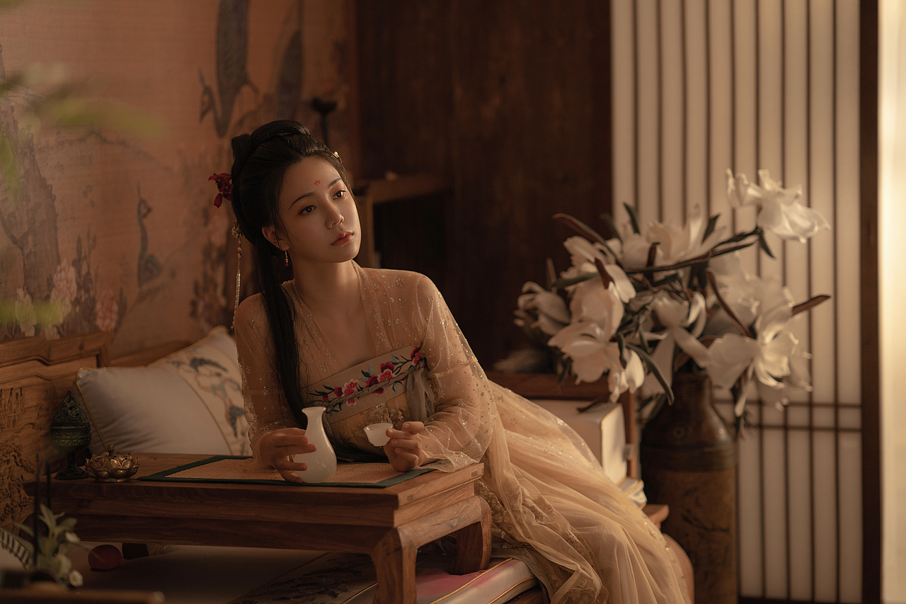 云想衣裳花想容（图ZMjE3ODI0ODg0） - 人像摄影 - 站酷设计师忱瑾子原创素材 - 站酷ZCOOL