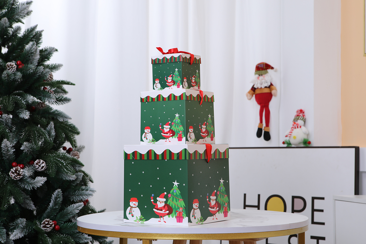 圣诞节装饰/礼品包装盒/圣诞树场景布置摆件/主图拍摄（图ZMjc1MTczNjIw） - 产品摄影 - 站酷设计师百微商业摄影原创素材 - 站酷ZCOOL