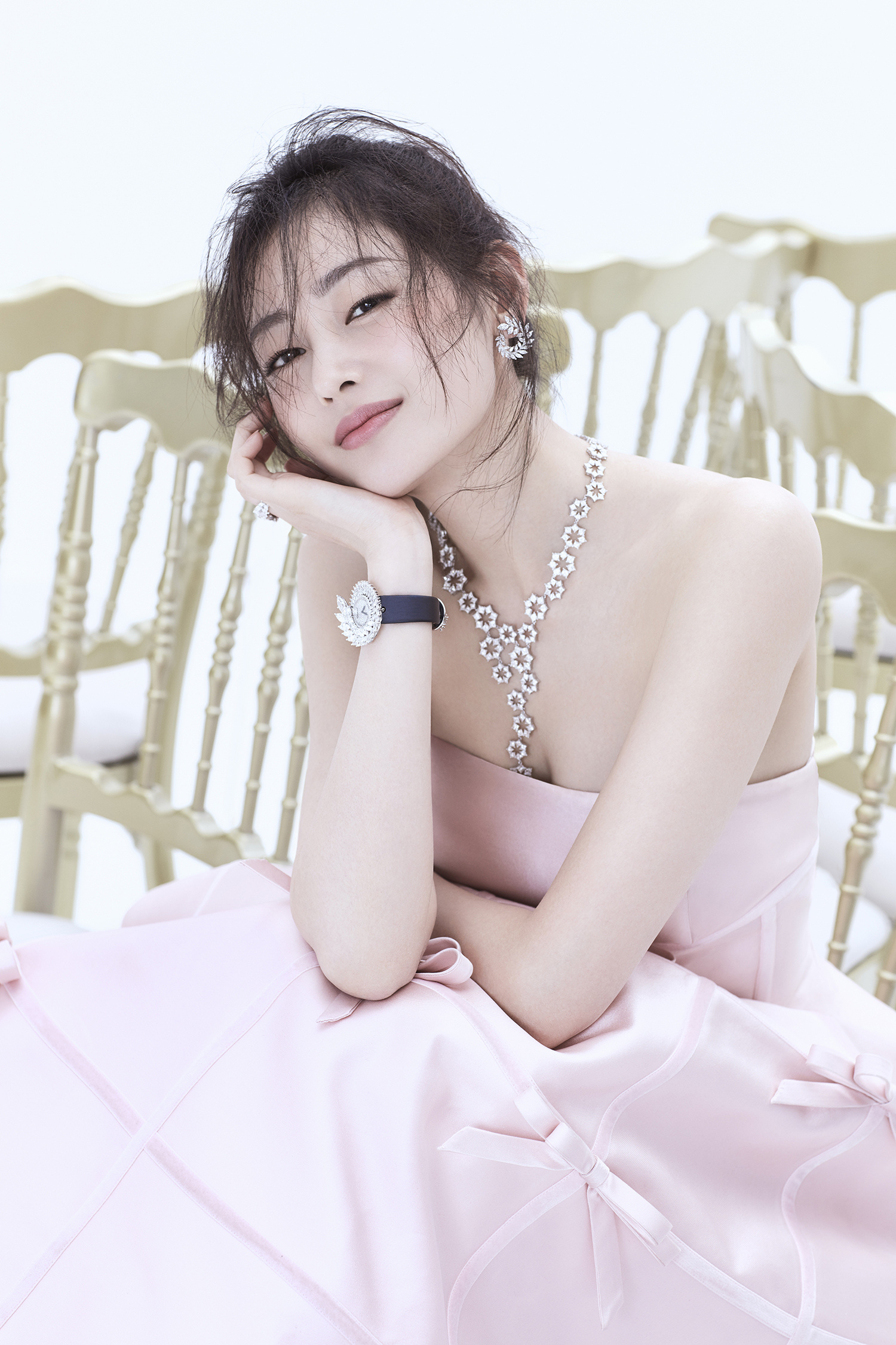 《芭莎珠宝》张天爱