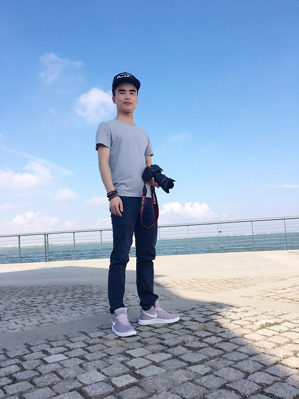 蓝天前面的你（图ZODUzNzQ0MDA=） - 人像摄影 - 站酷设计师H1yemin原创素材 - 站酷ZCOOL