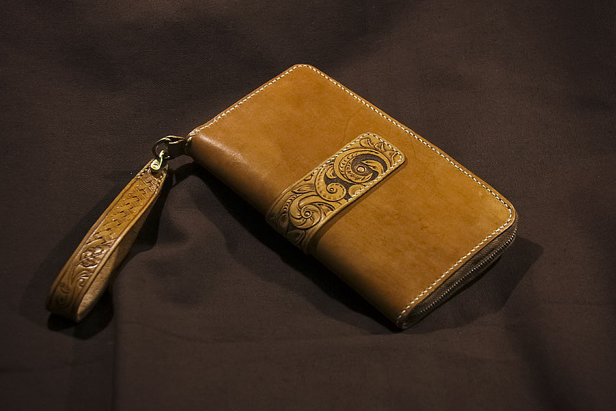 商道 / 手工皮雕手包（图ZMzczMjgyMjA=） - 工艺品设计 - 站酷设计师品成PINCHIN原创素材 - 站酷ZCOOL