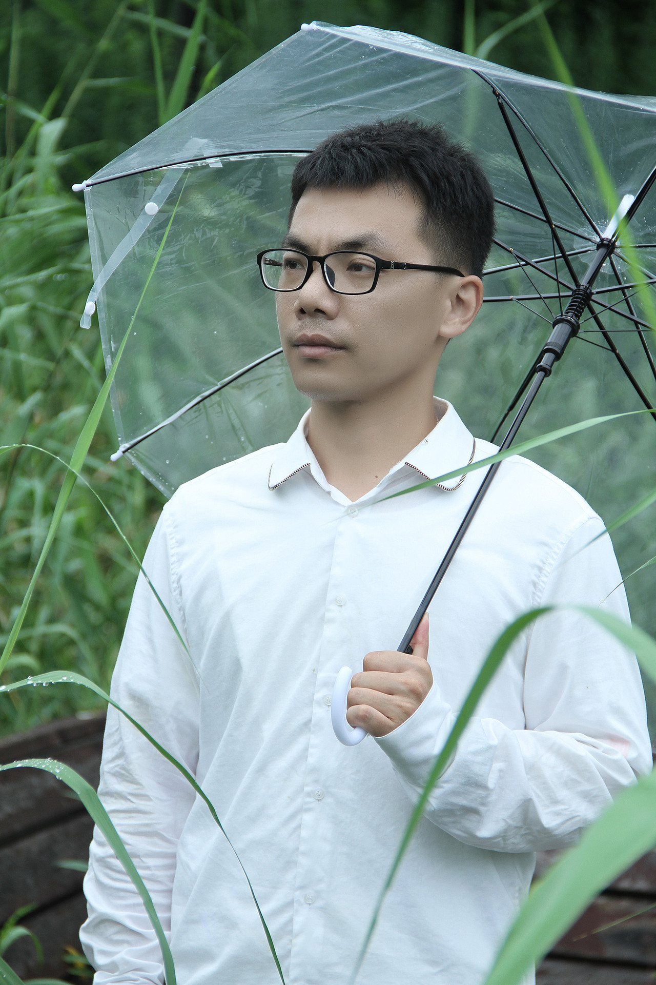 雨天情緒片（圖ZMjYxMjMwNjYw） - 人像攝影 - 站酷設計師假行僧3995原創(chuàng)素材 - 站酷ZCOOL