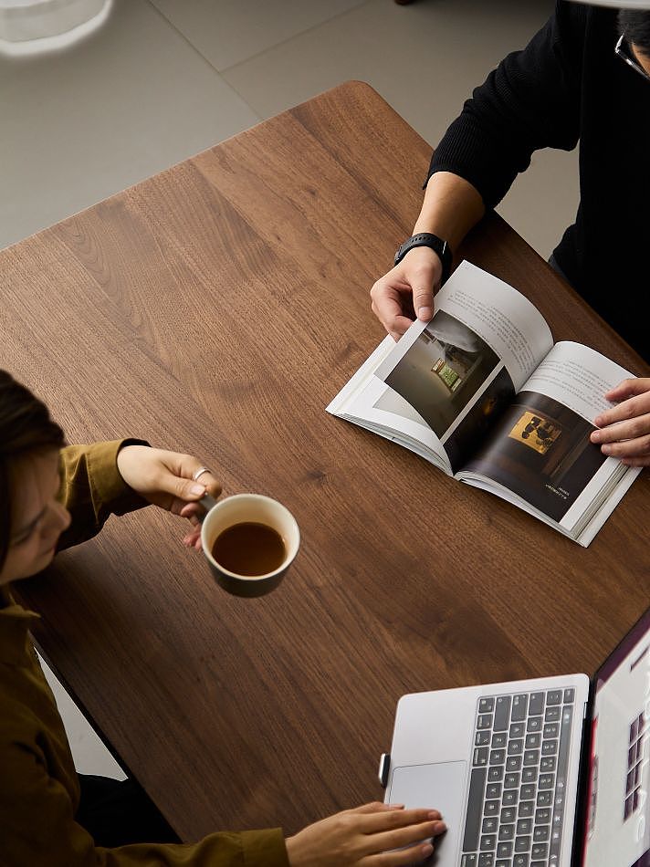 家具拍摄案例ℓ黑胡桃木工作台