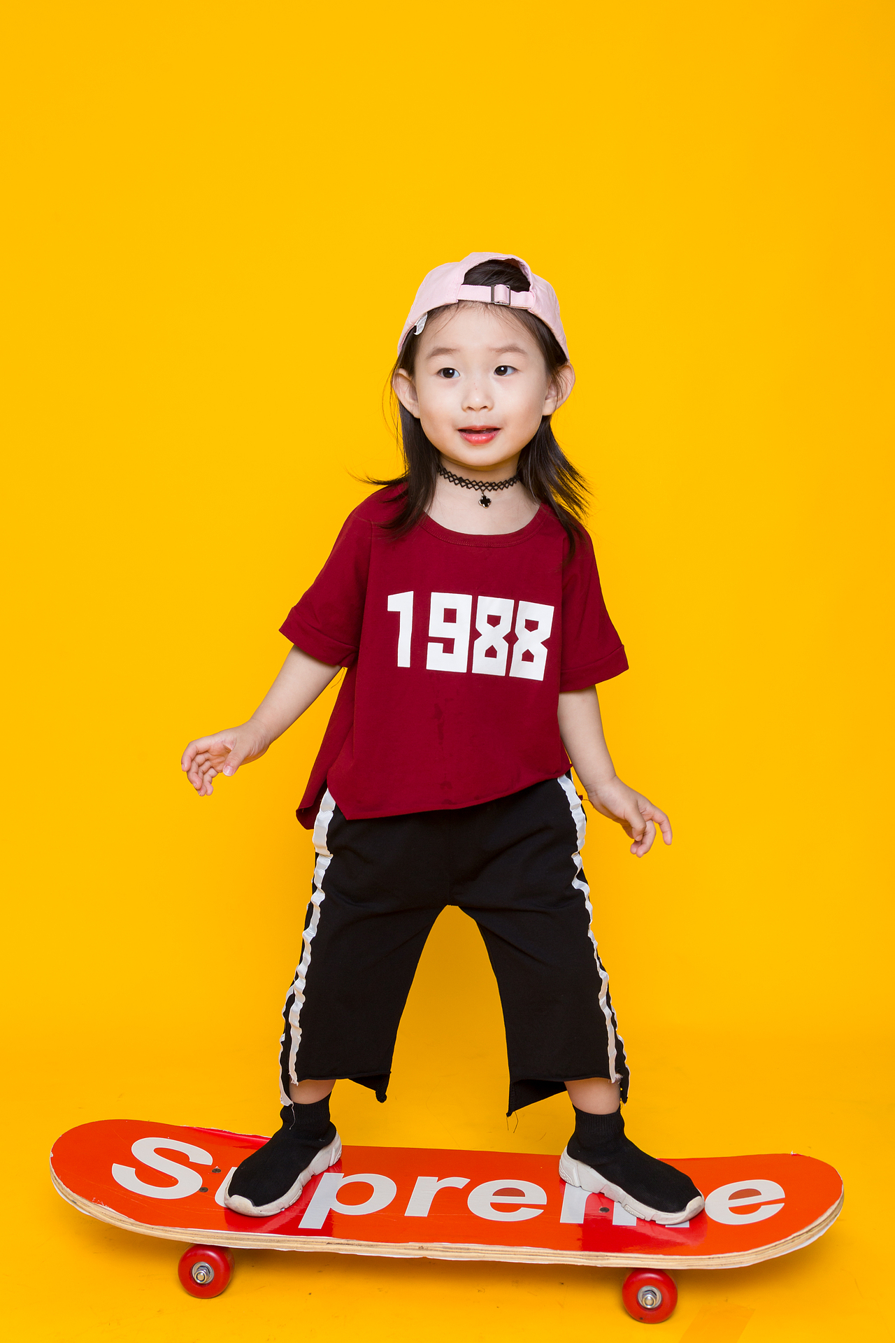 儿童摄影 色彩 小女孩 棚拍（图ZMTE5NDU3MTQw） - 人像摄影 - 站酷设计师DONALDYUE原创素材 - 站酷ZCOOL