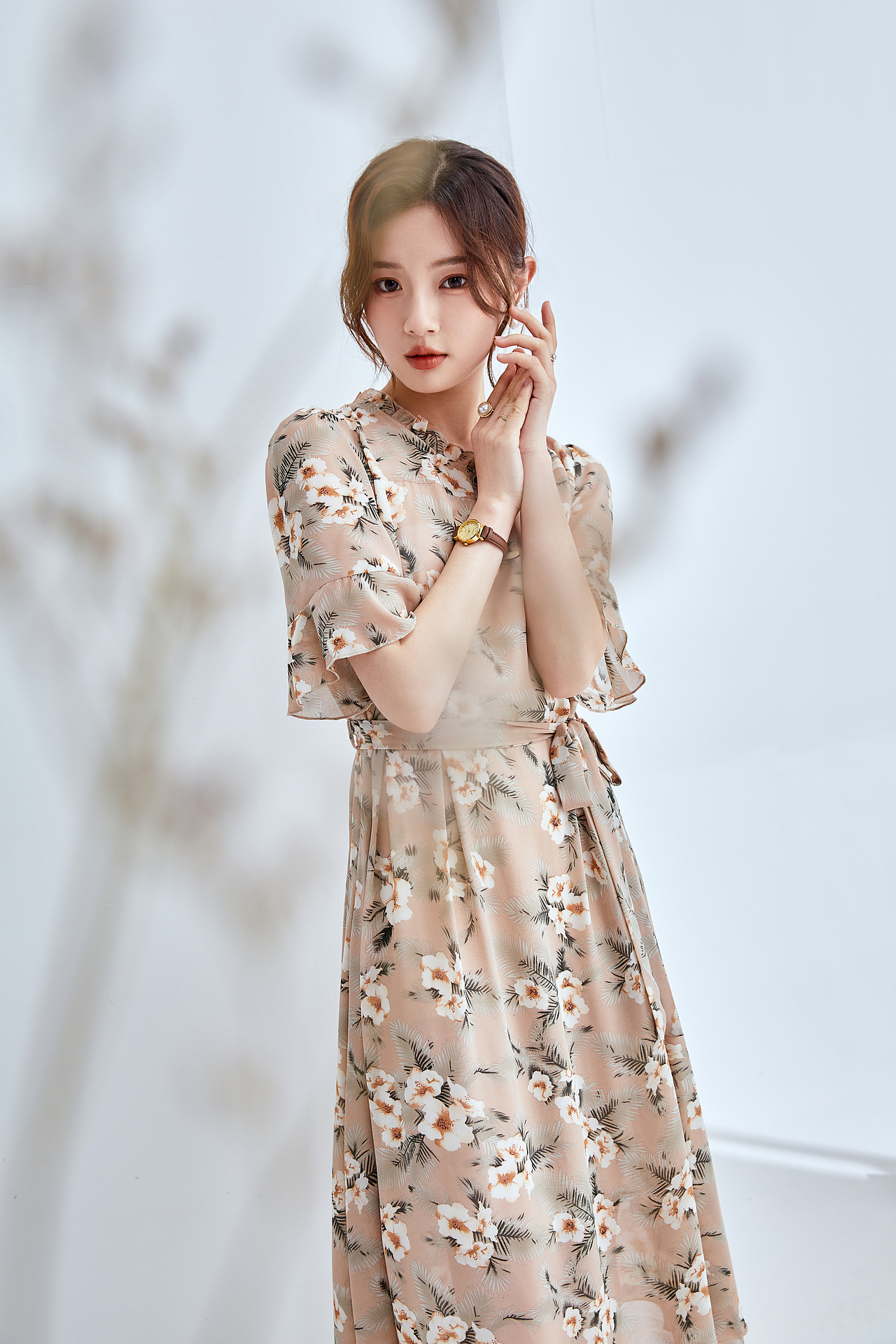 唯品会夏季新款2022ss（图ZMjkzNzM3NTk2） - 人像摄影 - 站酷设计师潘超毅CYP原创素材 - 站酷ZCOOL