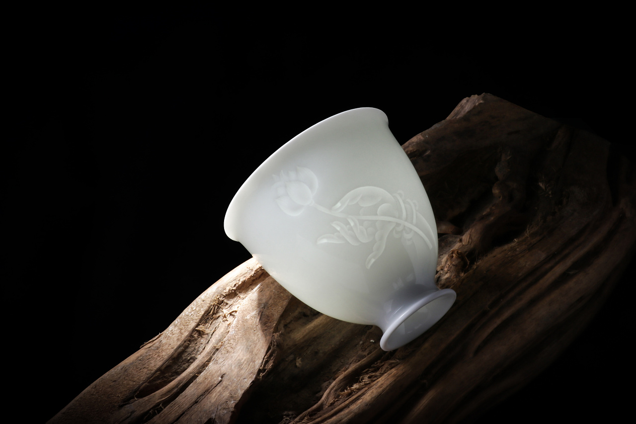 景德镇玉瓷品茗杯试拍