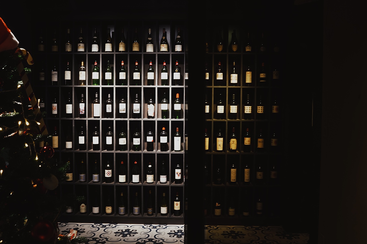 uncorked 酣 红酒&咖啡吧设计落地