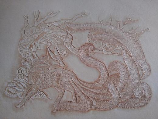 皮雕《九尾狐》