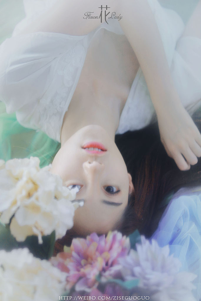 flower lady Ⅳ（图ZMTc5NTYwMjA=） - 人像摄影 - 站酷设计师摄影师蝈蝈小姐原创素材 - 站酷ZCOOL