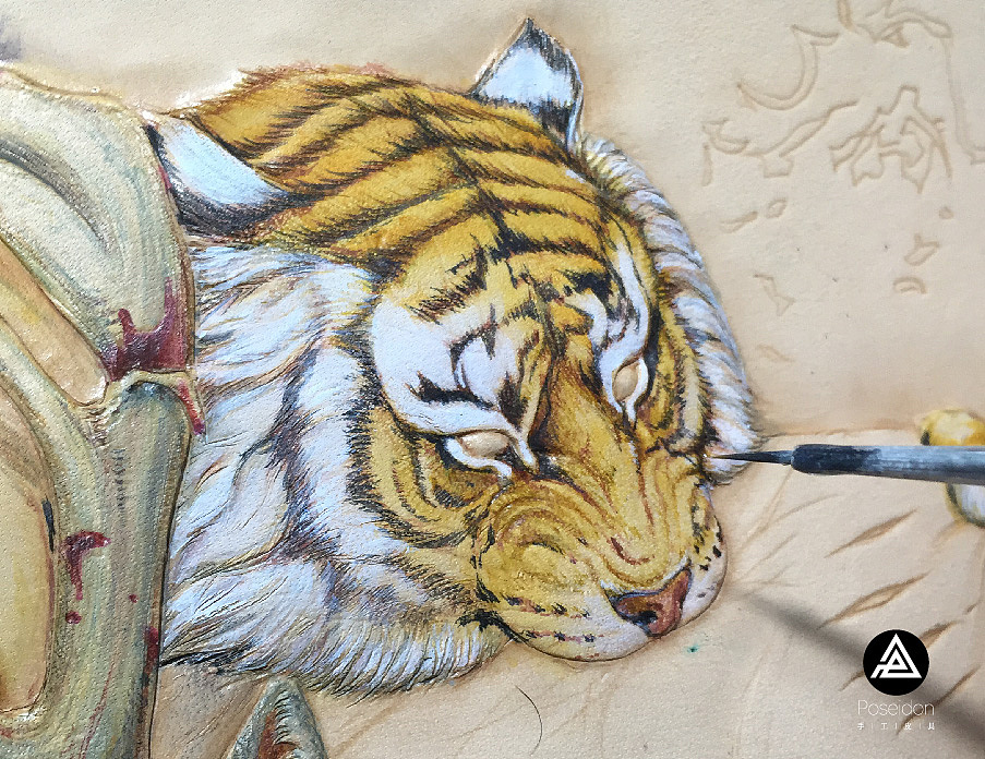 Poseidon臻 藏 私人订制-猛虎逐鹿（图ZNzg2MDY1NDg=） - 工艺品设计 - 站酷设计师945124原创素材 - 站酷ZCOOL