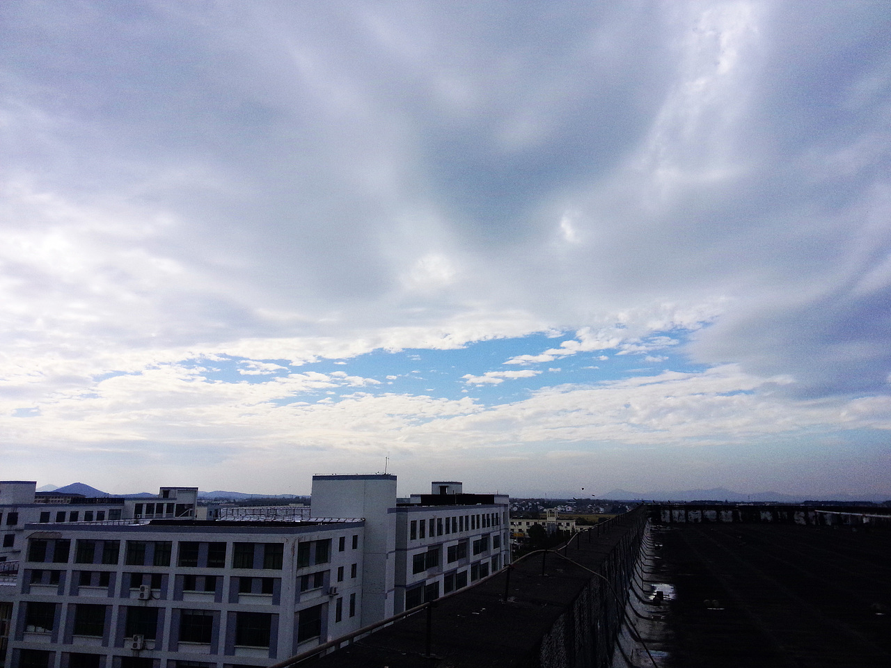 26℃的南京（图ZMzY0ODU1MTY=） - 风光摄影 - 站酷设计师一大口黑锅原创素材 - 站酷ZCOOL