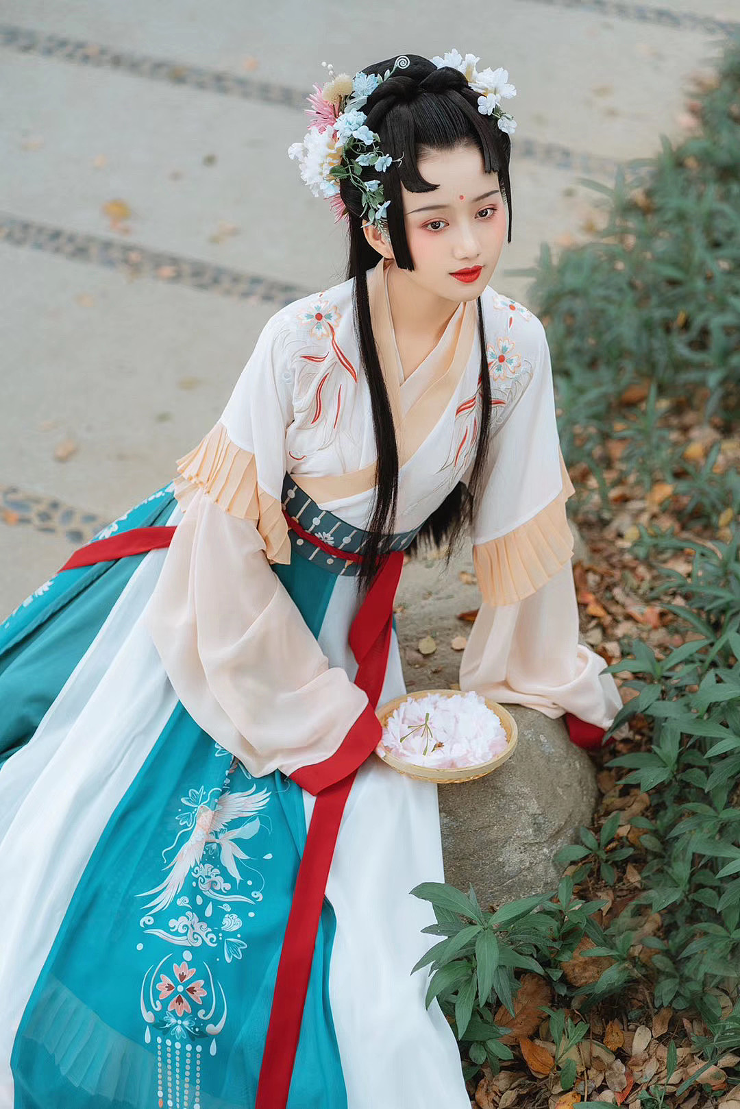 汉服唐装古装古代旗袍衣服连衣裙拍摄模特拍照