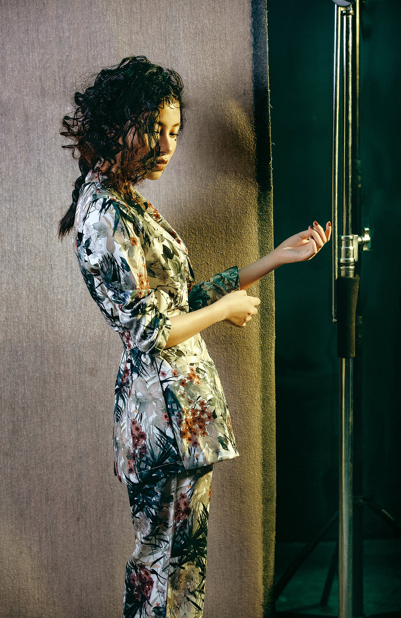 不羁是我（图ZMTk2Mzc3OTgw） - 人像摄影 - 站酷设计师摄影师因果律原创素材 - 站酷ZCOOL