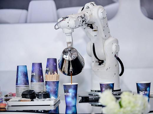 自动倒咖啡机械臂（活动展会科技秀）