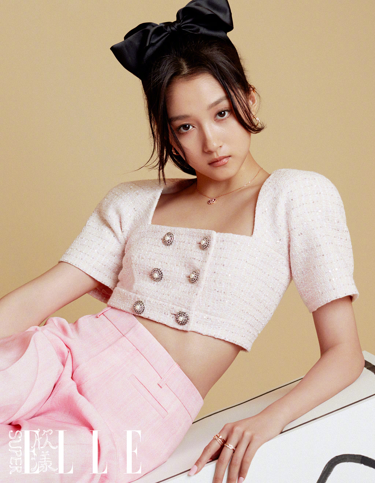 关晓彤 X《欣漾SuperELLE》封面大片美术企划