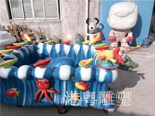 好玩又吸引人流的玻璃钢海上生物贝壳游泳池玻璃钢雕塑