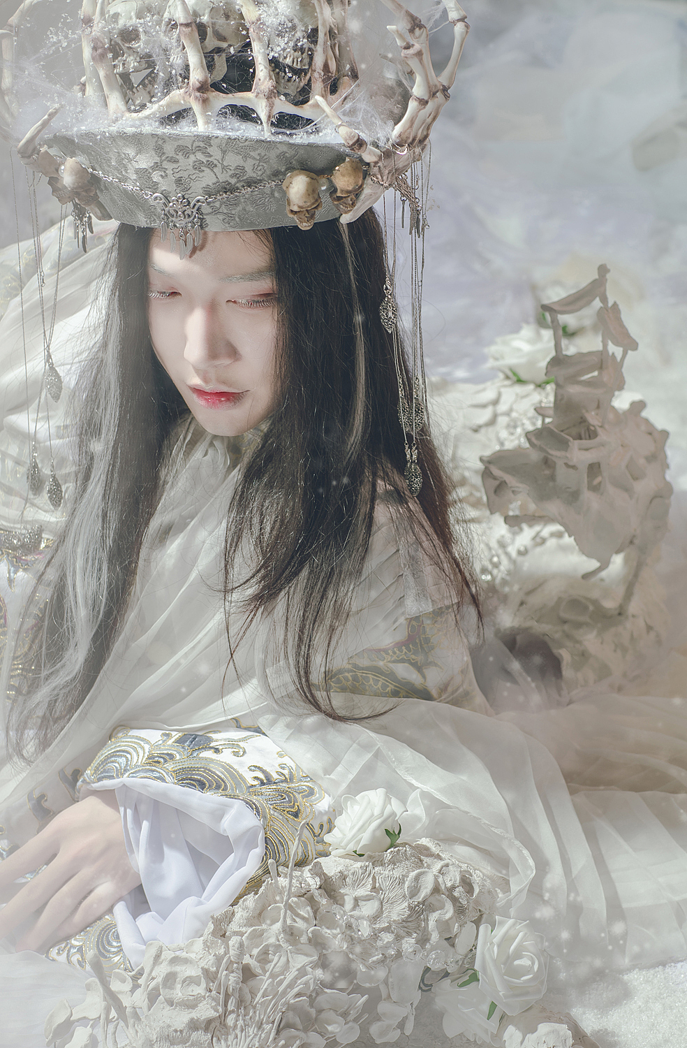 老僵尸带小僵尸(图ZNTc4NDMyNjg=) - 人像摄影 - 站酷设计师七味zoe原创素材 - 站酷ZCOOL