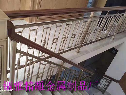 古铜色铝雕镂空楼梯护栏