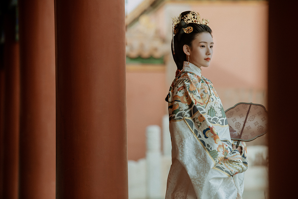 故宫里（图ZMTQ1NjEyNjY4） - 修图/后期 - 站酷设计师牛梅子原创素材 - 站酷ZCOOL