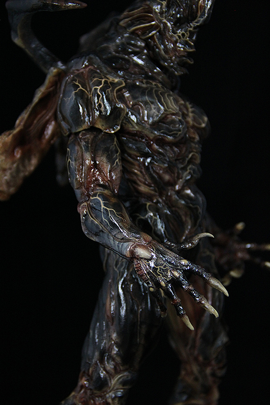 戏彩堂喷涂作品-甲虫男 甲臥鉈