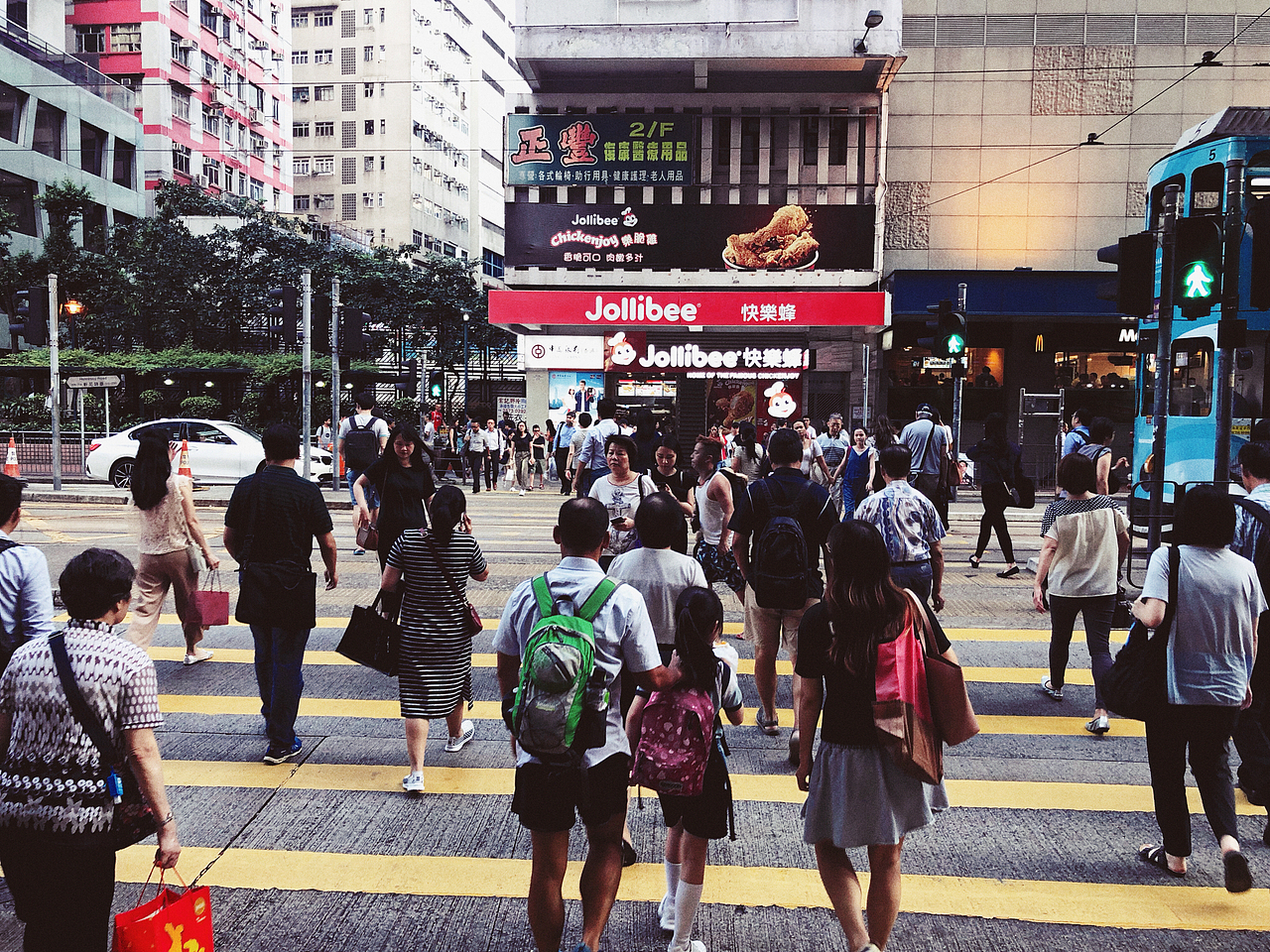 紫荆之美（图ZMjMxOTM4MTky） - 人文/纪实摄影 - 站酷设计师garnet412原创素材 - 站酷ZCOOL